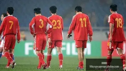 “热议：4000记三分背后的含义揭晓！雷艾联手或不及库里，西蒙斯要超神需7200年？”